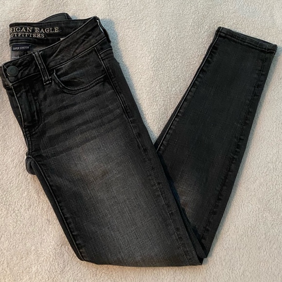American Eagle Outfitters Denim - AEO Black Wash Jeans | size 0 short